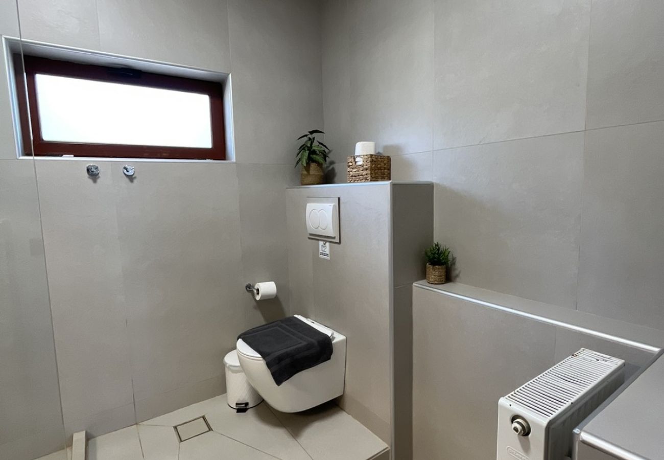 Villa in Loutraki - SeaWave Villa I with Heated Pool & Jacuzzi, By Hellocrete