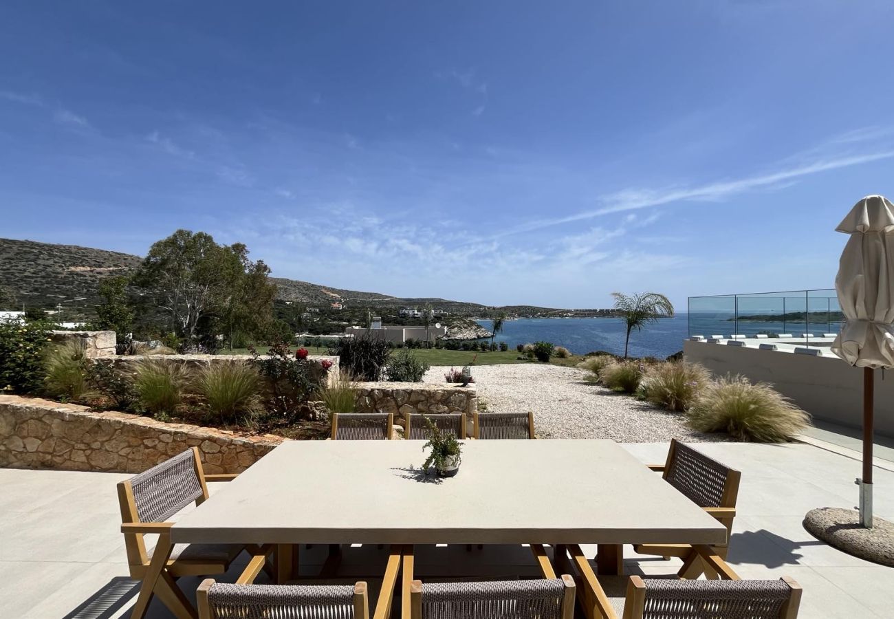 Villa in Loutraki - SeaWave Villa I with Heated Pool & Jacuzzi, By Hellocrete