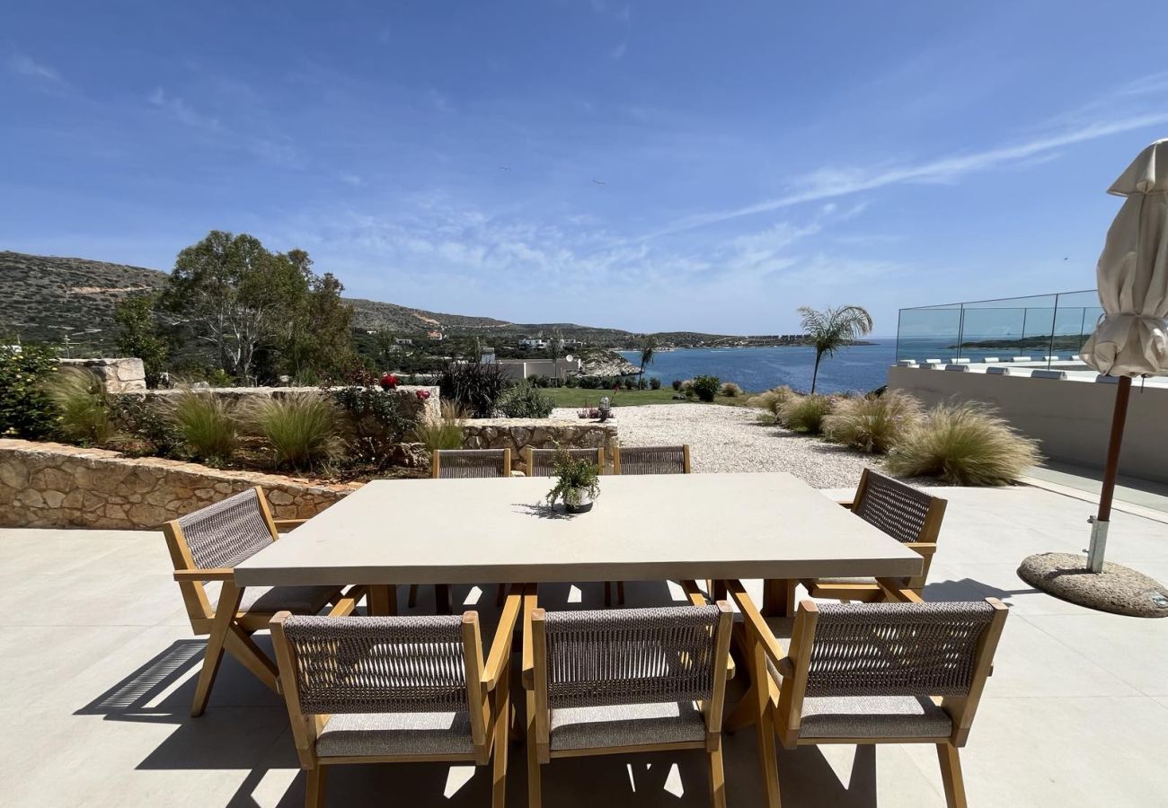Villa in Loutraki - SeaWave Villa I with Heated Pool & Jacuzzi, By Hellocrete