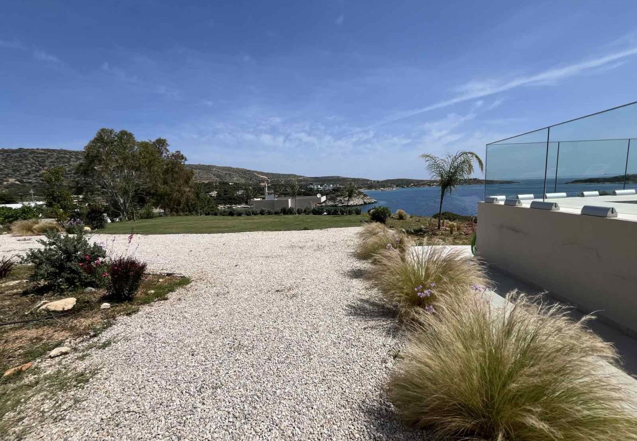 Villa in Loutraki - SeaWave Villa I with Heated Pool & Jacuzzi, By Hellocrete