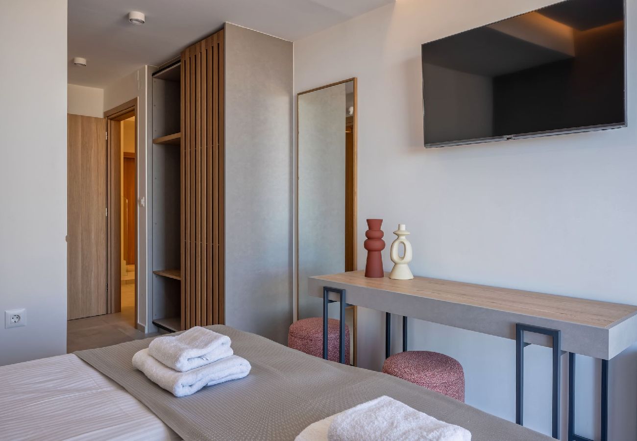 Villa in Aggeliana - Skyline Villas, By Hellocrete