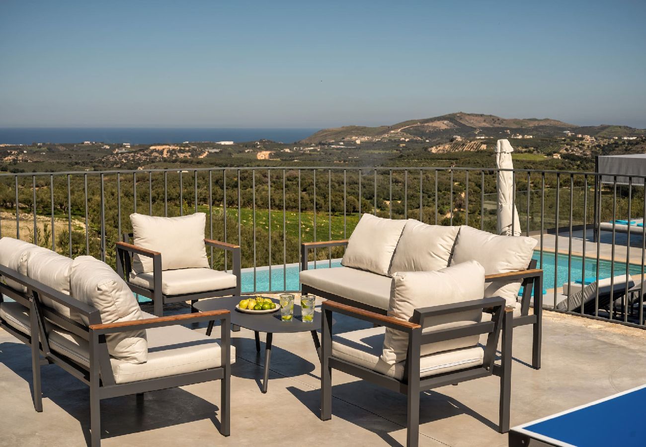 Villa in Aggeliana - Skyline Villas, By Hellocrete