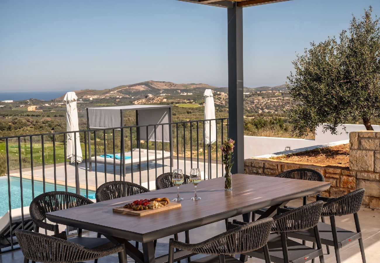 Villa in Aggeliana - Skyline Villas, By Hellocrete