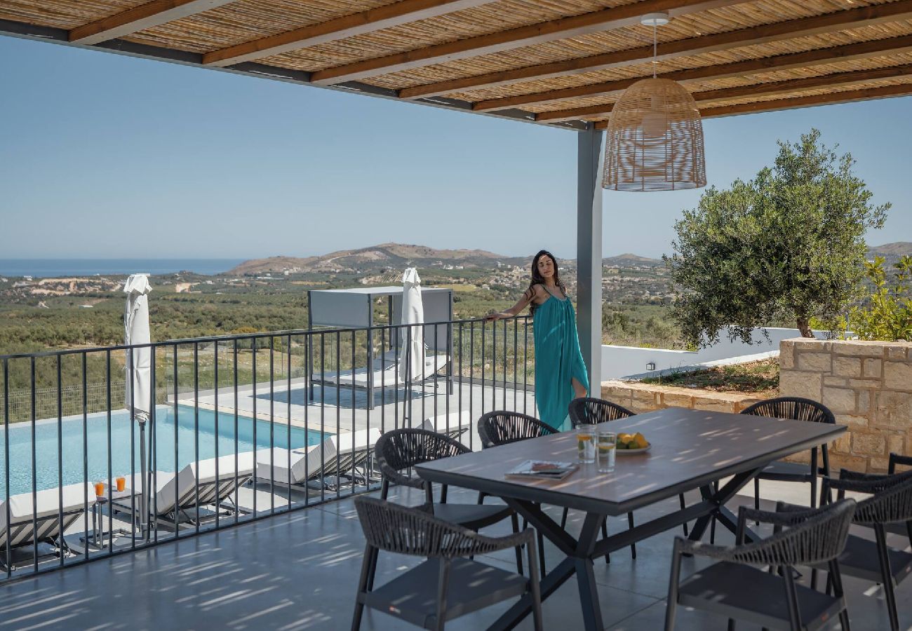 Villa in Aggeliana - Skyline Villas, By Hellocrete