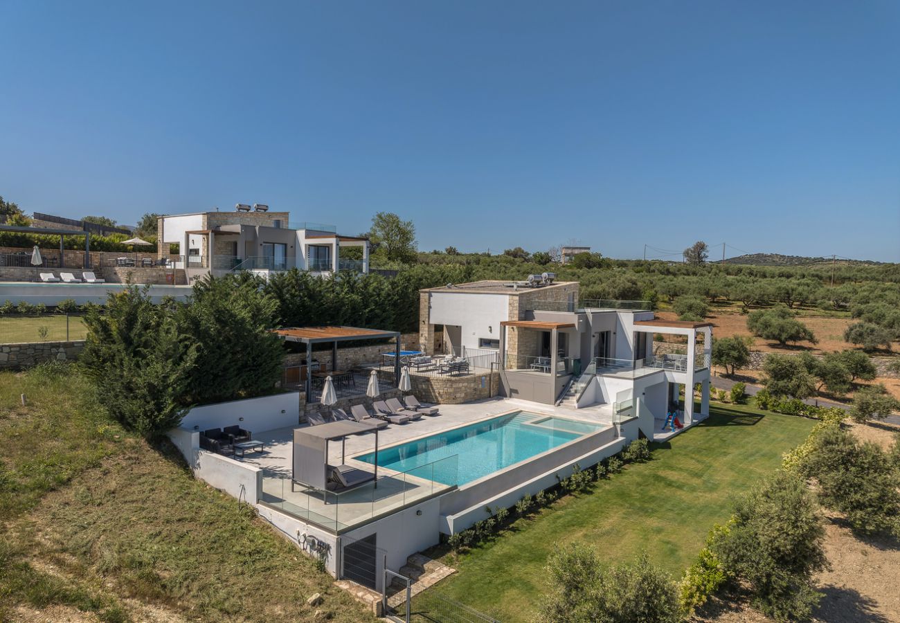 Villa in Aggeliana - Skyline Villas, By Hellocrete