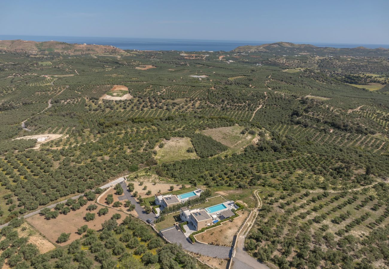 Villa in Aggeliana - Skyline Villas, By Hellocrete