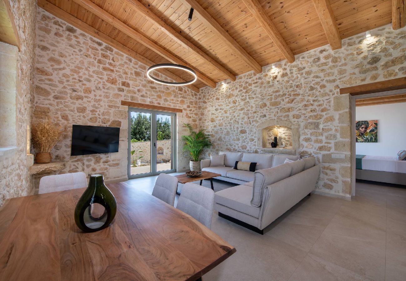 Villa in Roupes - Fabrica Villa, By Hellocrete