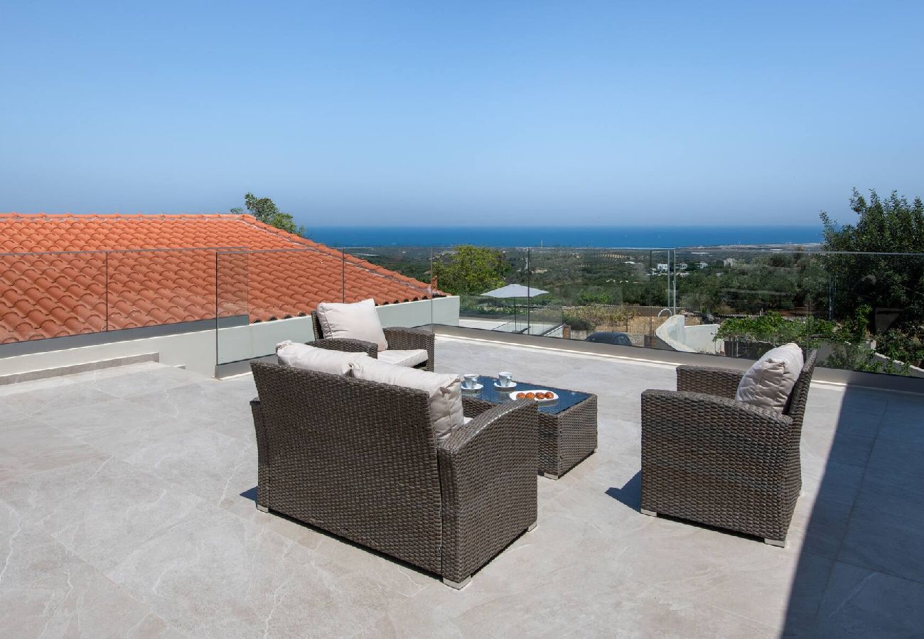 Villa in Roupes - Fabrica Villa, By Hellocrete