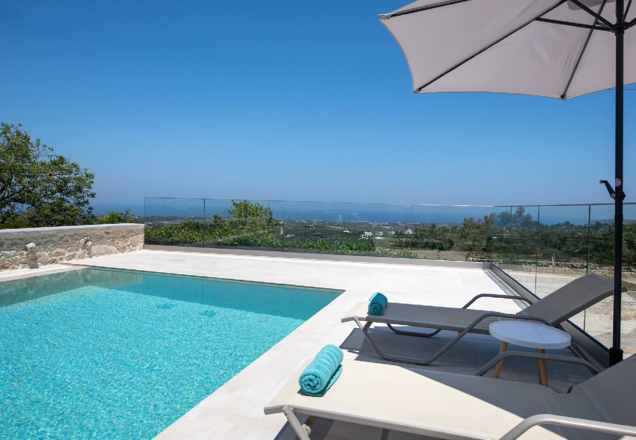 Villa in Roupes - Fabrica Villa, By Hellocrete