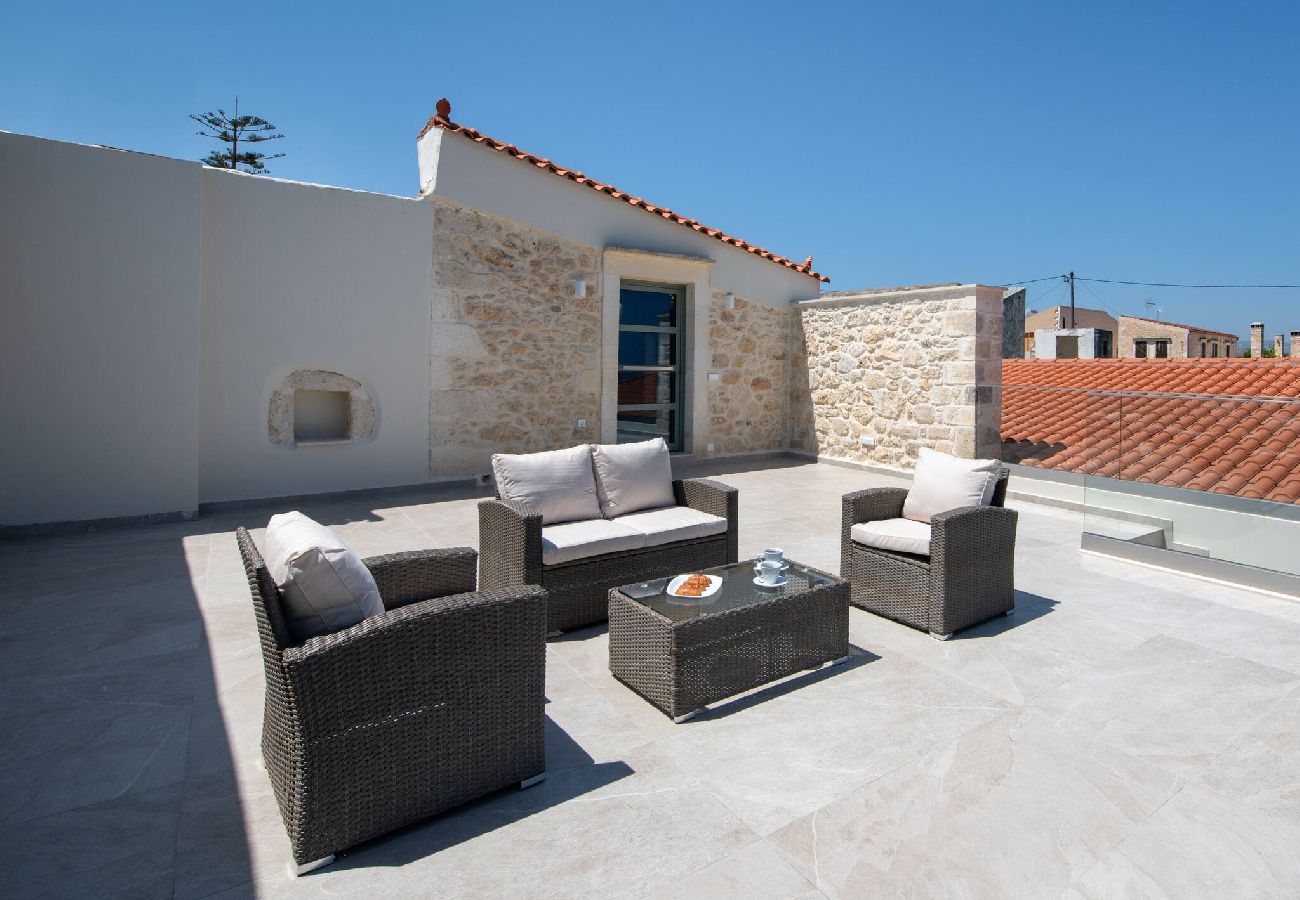 Villa in Roupes - Fabrica Villa, By Hellocrete