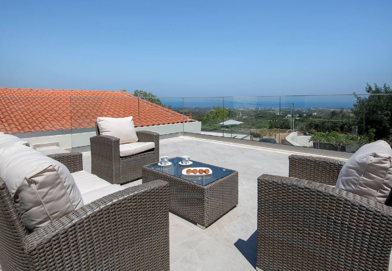 Villa in Roupes - Fabrica Villa, By Hellocrete