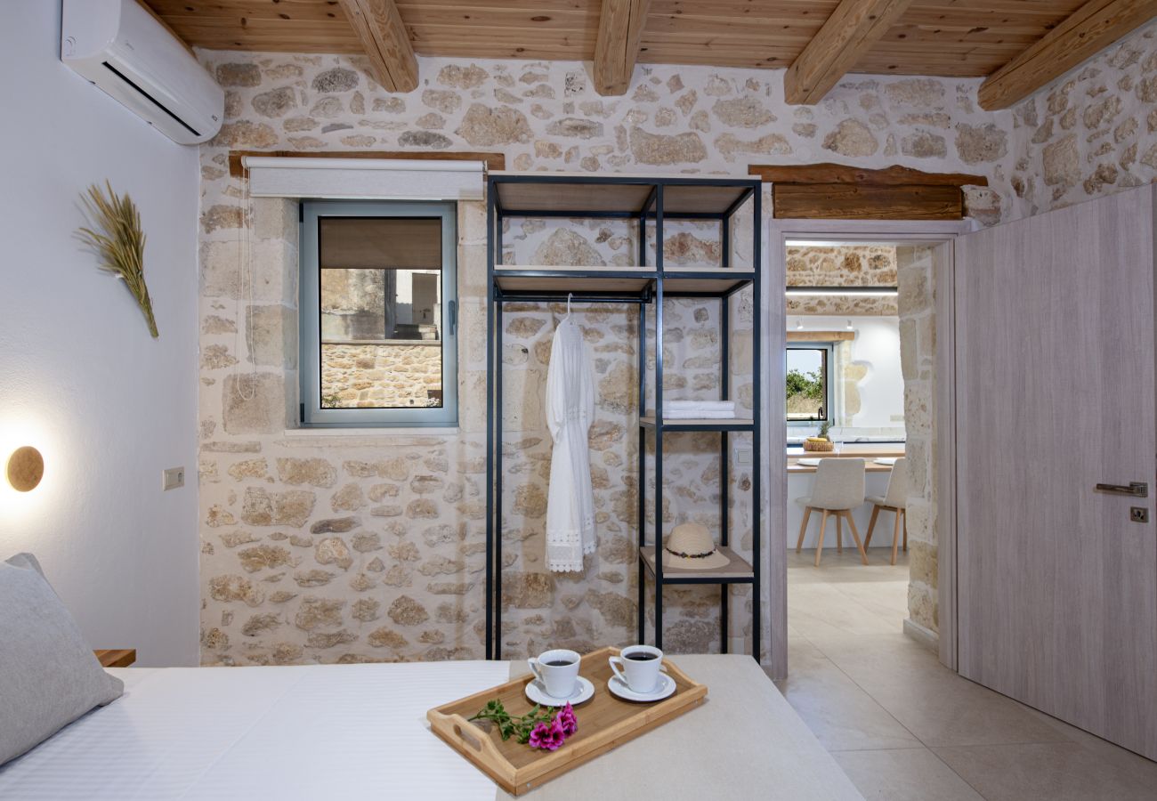 Villa in Roupes - Fabrica Villa, By Hellocrete