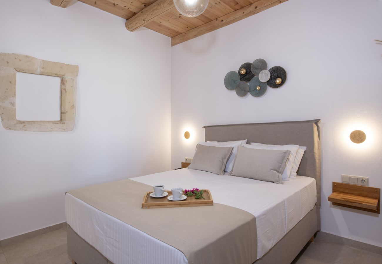 Villa in Roupes - Fabrica Villa, By Hellocrete