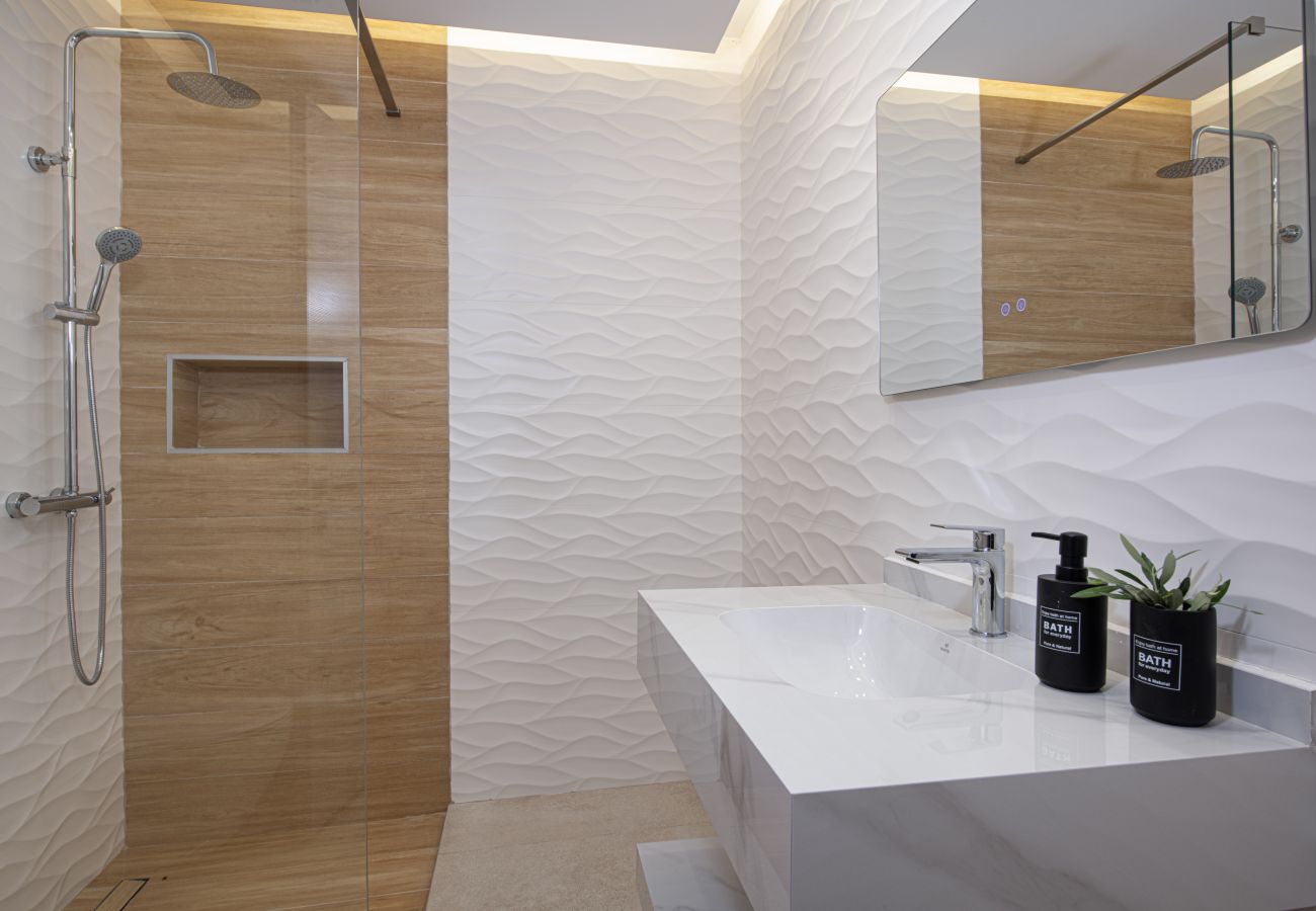 Villa in Roupes - Fabrica Villa, By Hellocrete