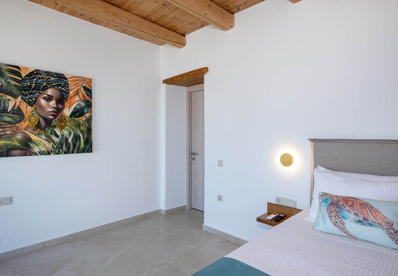 Villa in Roupes - Fabrica Villa, By Hellocrete