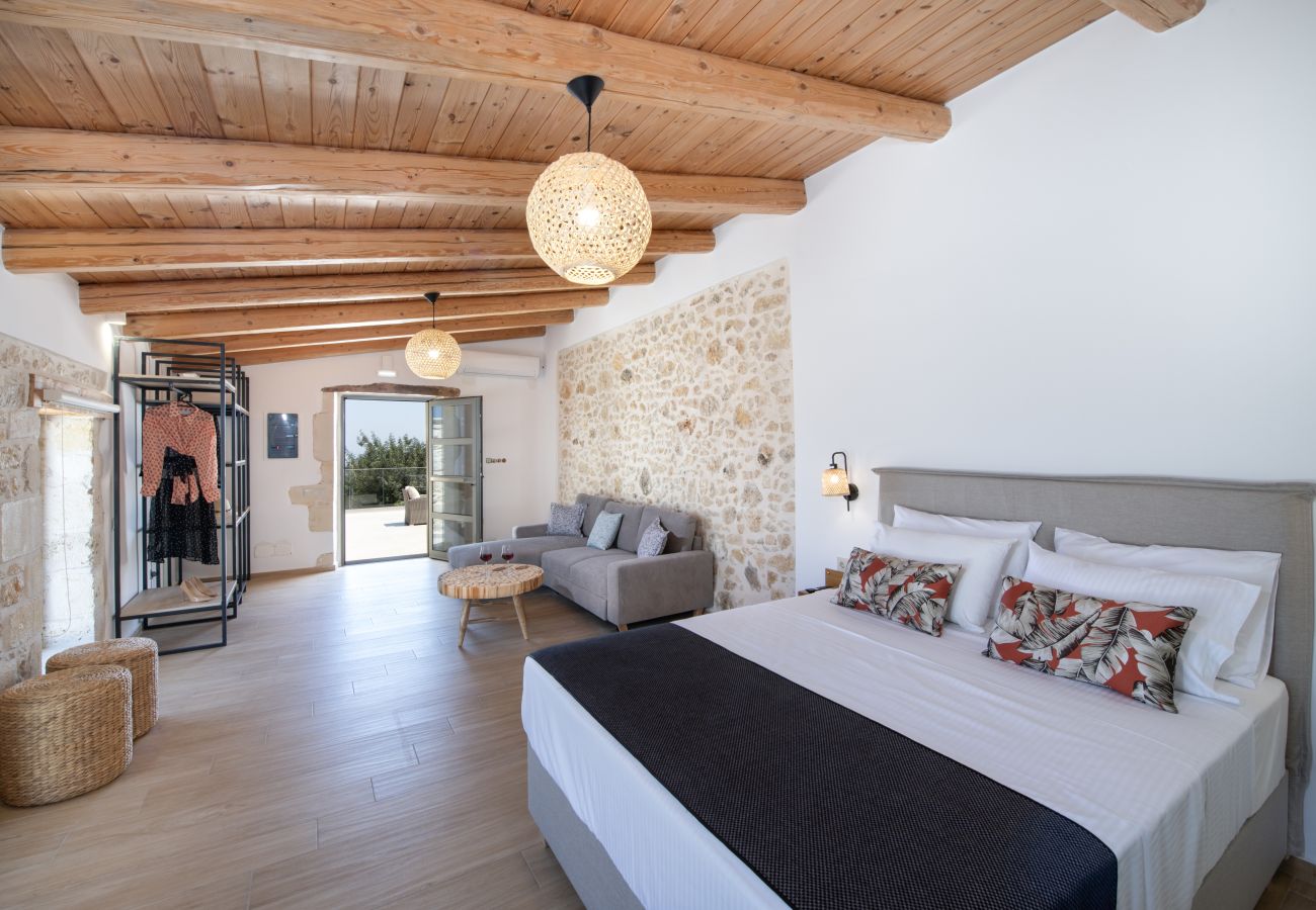 Villa in Roupes - Fabrica Villa, By Hellocrete