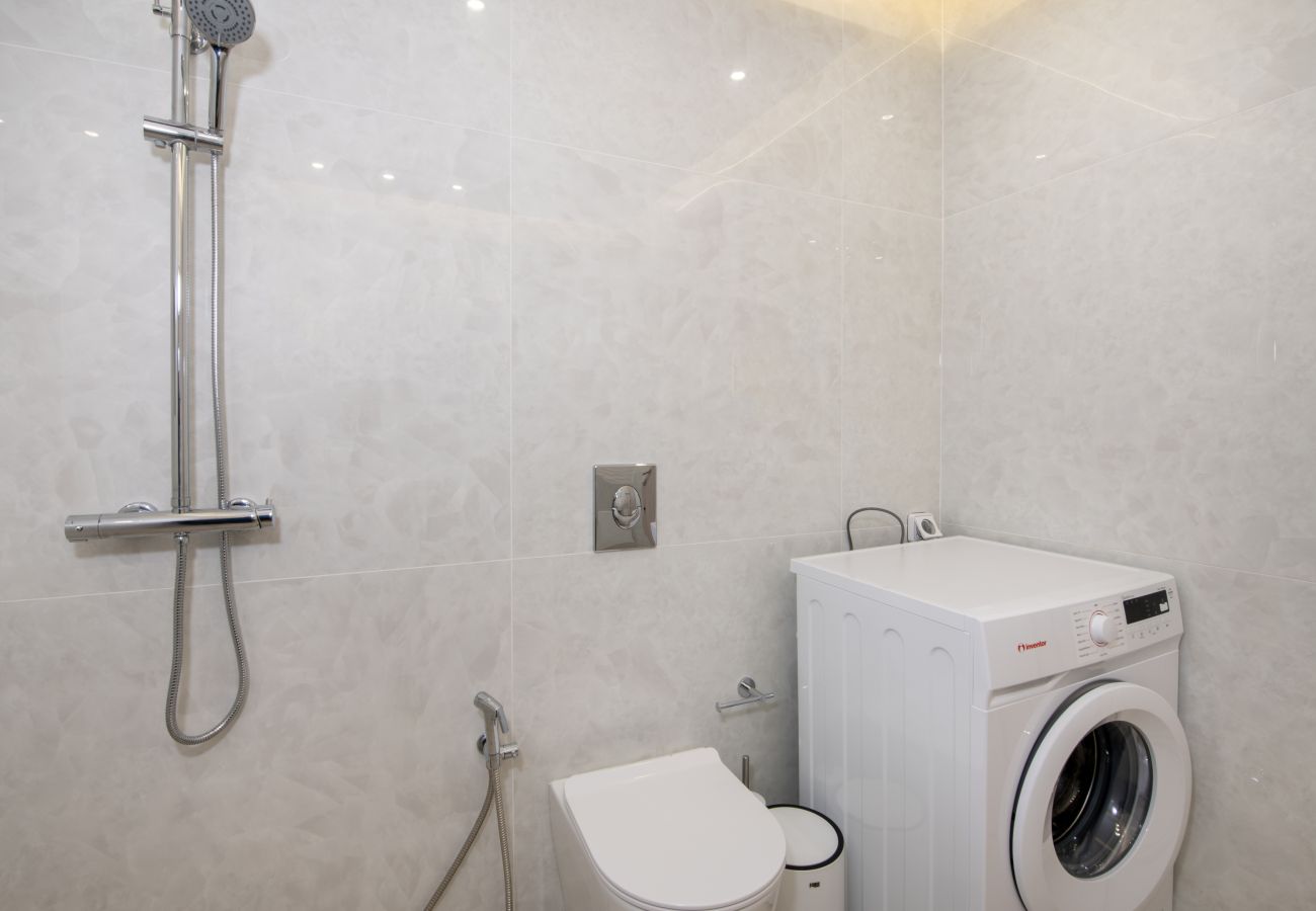 Villa in Roupes - Fabrica Villa, By Hellocrete