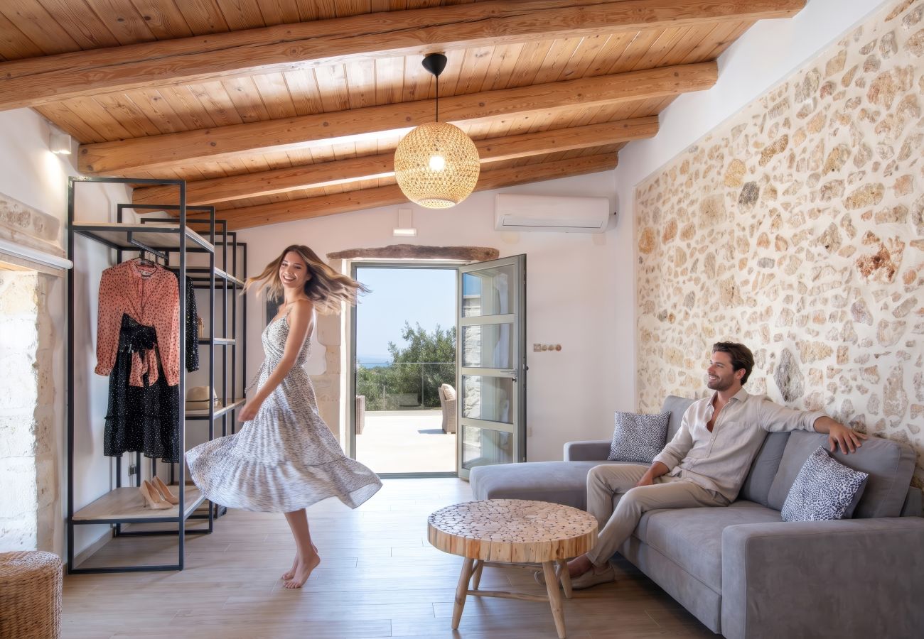 Villa in Roupes - Fabrica Villa, By Hellocrete