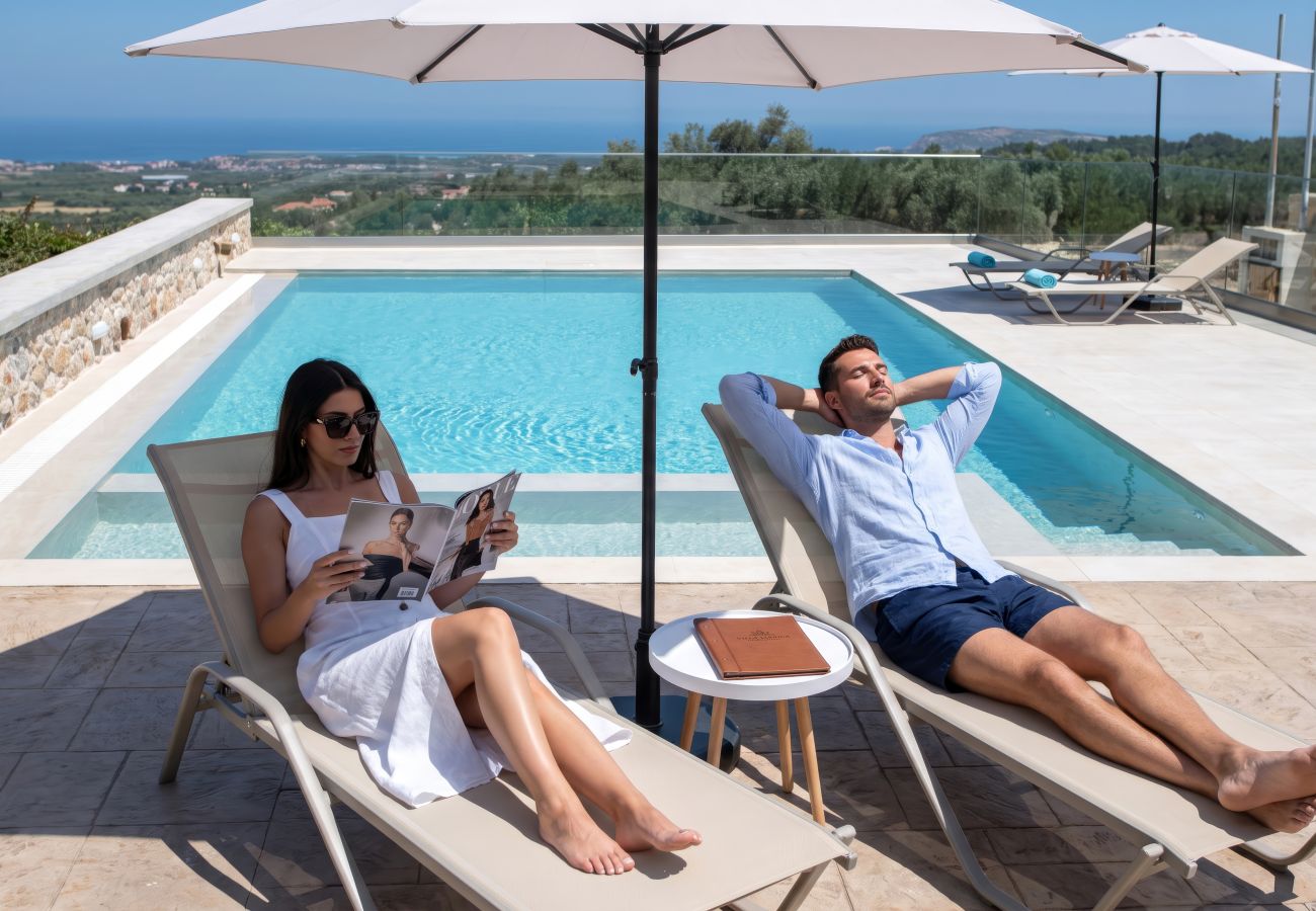 Villa in Roupes - Fabrica Villa, By Hellocrete