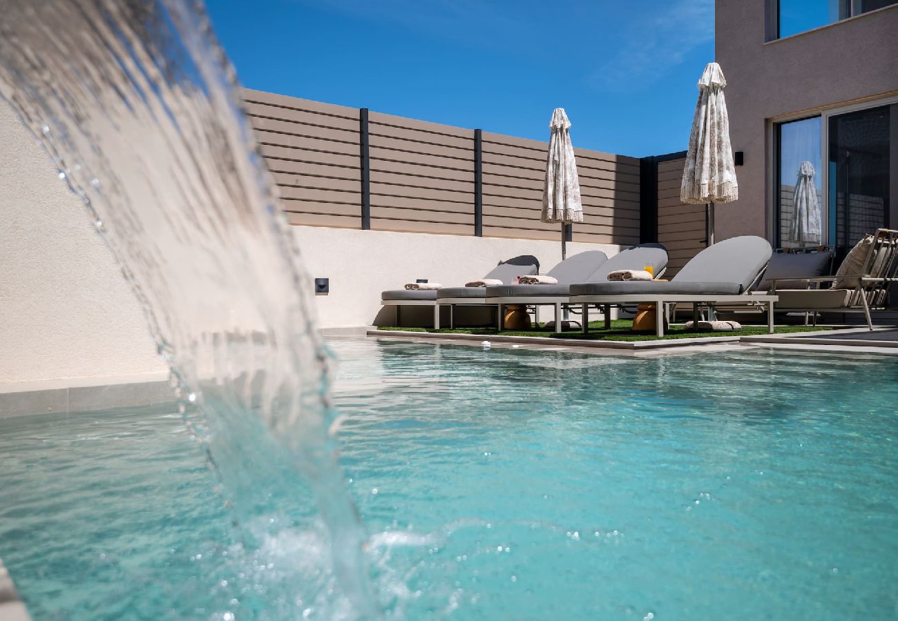 Villa in Panormo - Avissos Resort, By Hellocrete