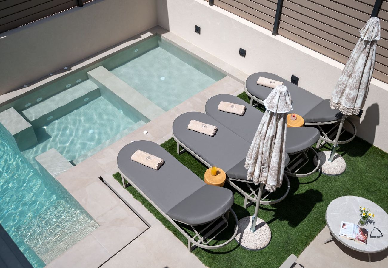 Villa in Panormo - Avissos Resort, By Hellocrete