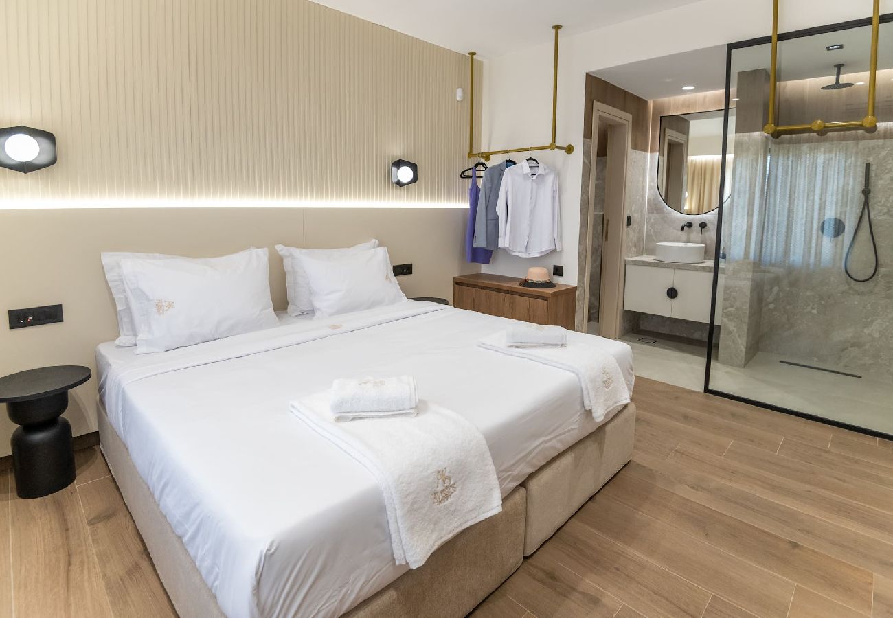 Villa in Panormo - Avissos Resort, By Hellocrete