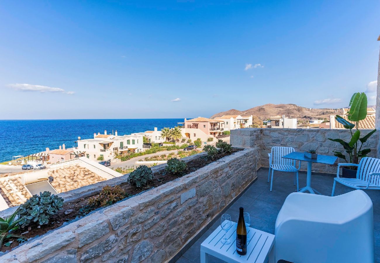 House in Panormo - Zefyros Suite, Seafront Retreat