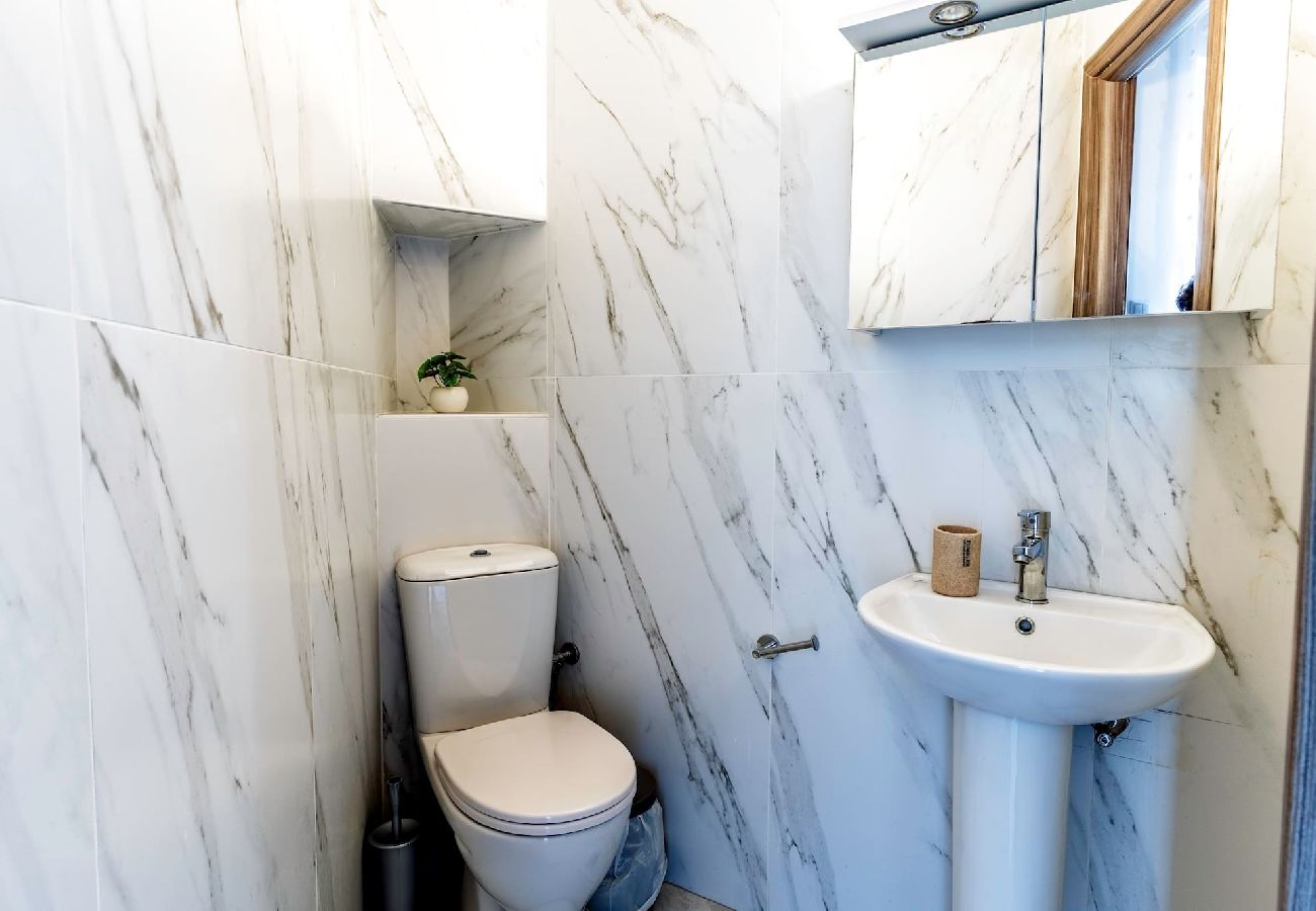 House in Panormo - Zefyros Suite, Seafront Retreat