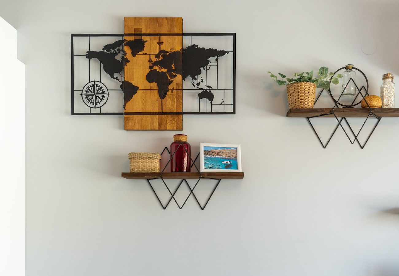 House in Panormo - Leon Suite, Seafront Residence