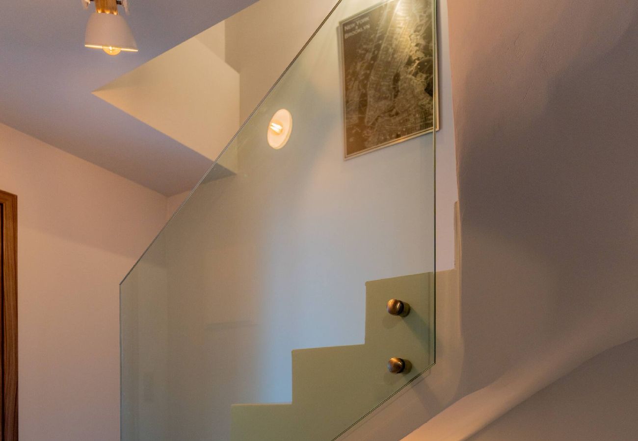 House in Panormo - Leon Suite, Seafront Residence