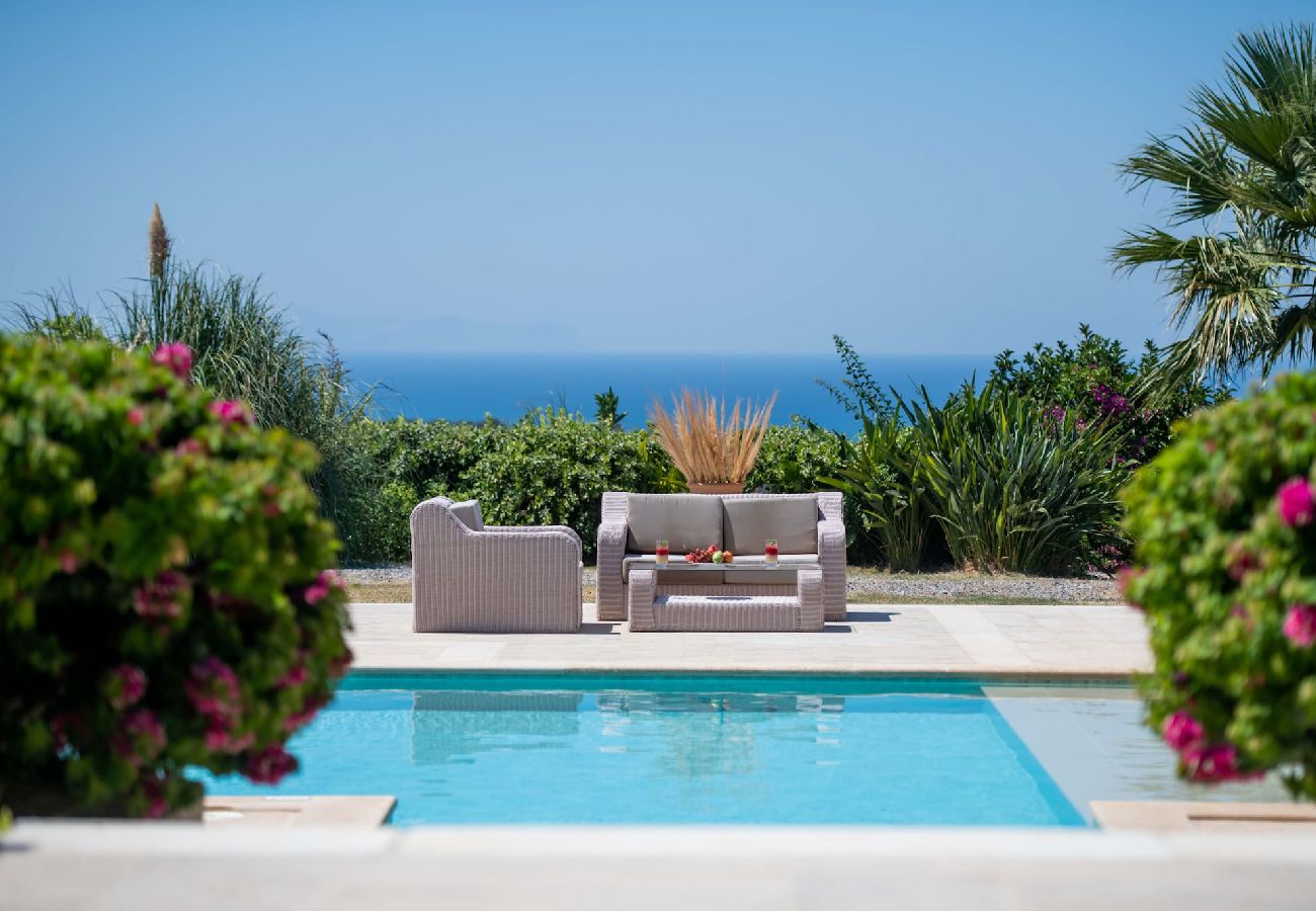 Villa in Asteri village - Villa Elia, By Hellocrete