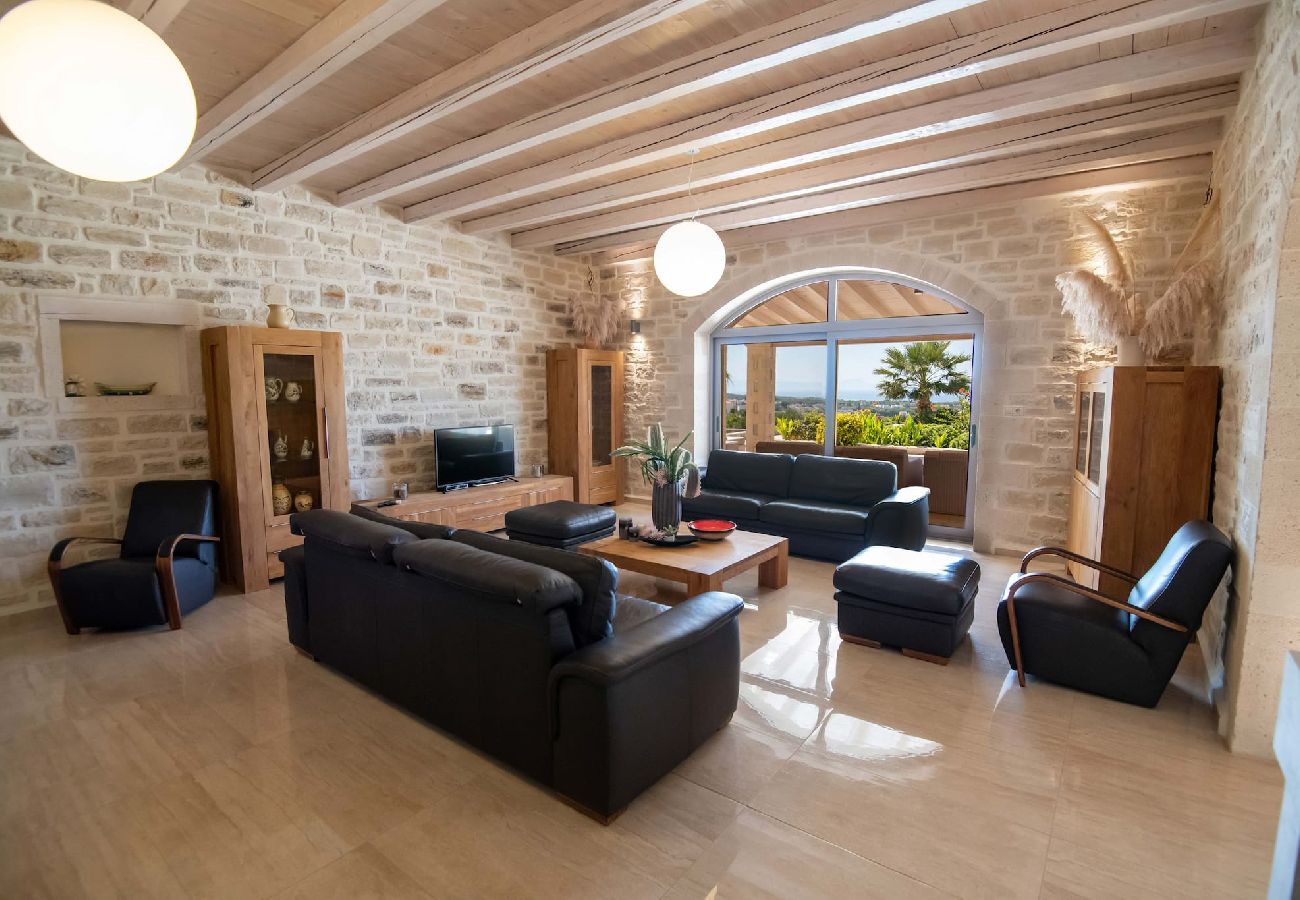 Villa in Asteri village - Villa Elia, By Hellocrete