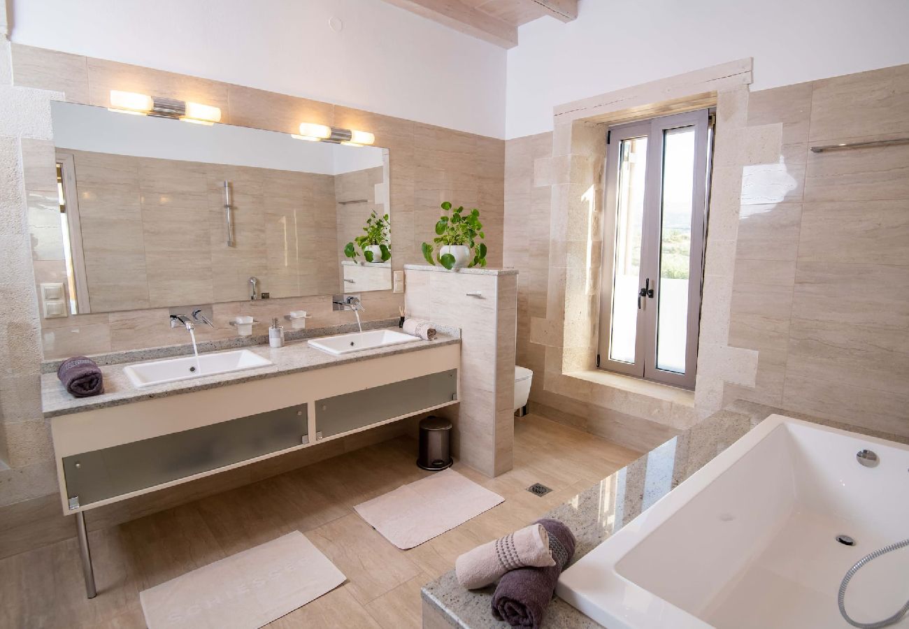 Villa in Asteri village - Villa Elia, By Hellocrete