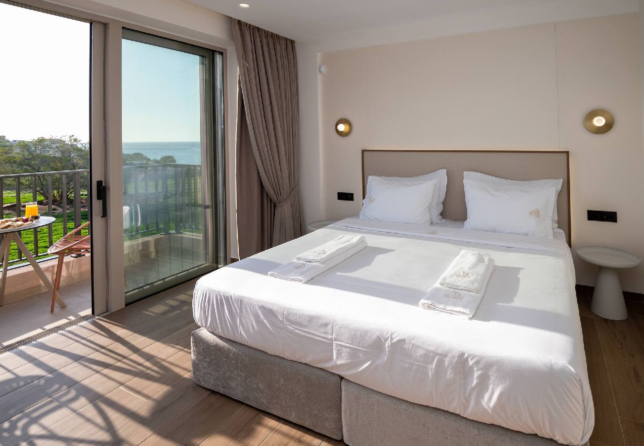 Villa in Panormo - Avissos Resort - Villa II, By Hellocrete