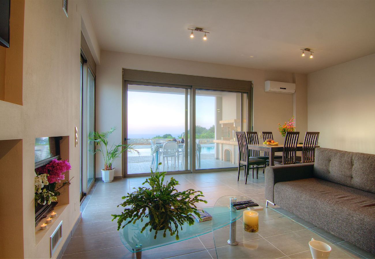 Villa in Ano Valsamonero - Nelia Villa Breathtaking Seaview, By Hellocrete