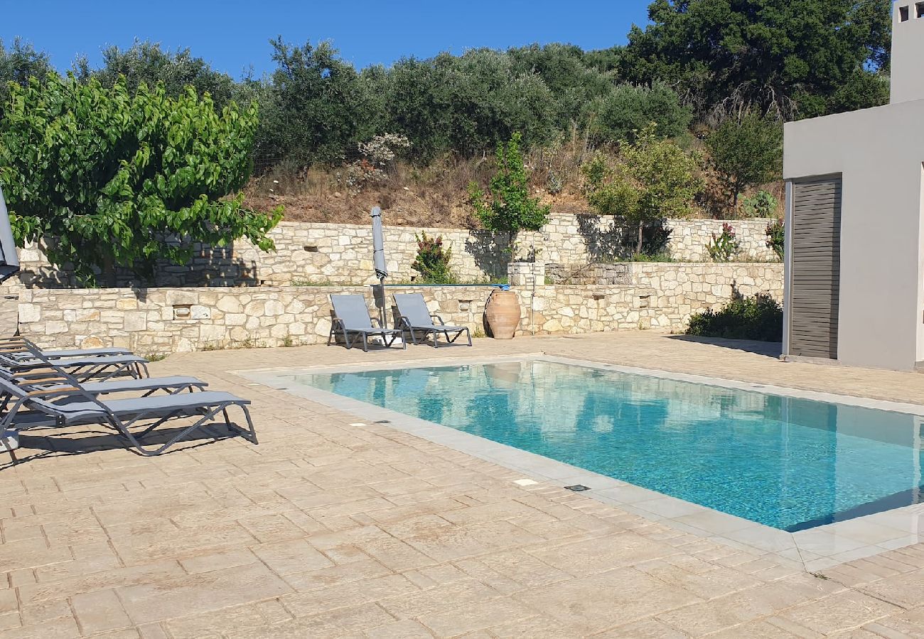 Villa in Ano Valsamonero - Nelia Villa Breathtaking Seaview, By Hellocrete