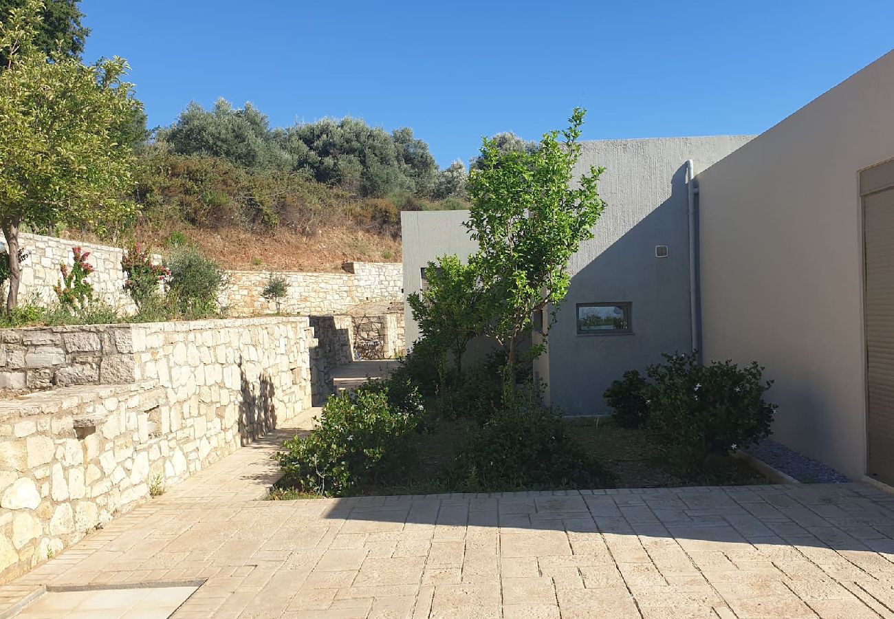 Villa in Ano Valsamonero - Nelia Villa Breathtaking Seaview, By Hellocrete