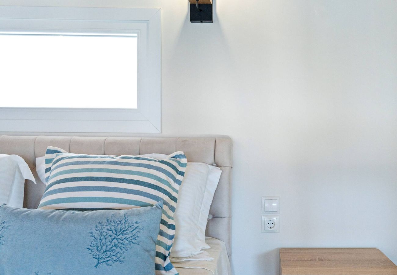 House in Panormo - Sofia Suite, Seaside Hideaway