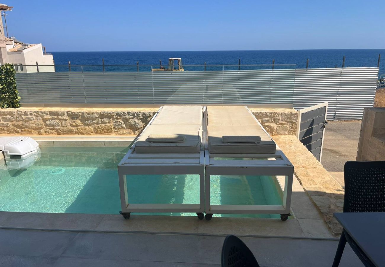 House in Panormo - Sofia Suite, Seaside Hideaway