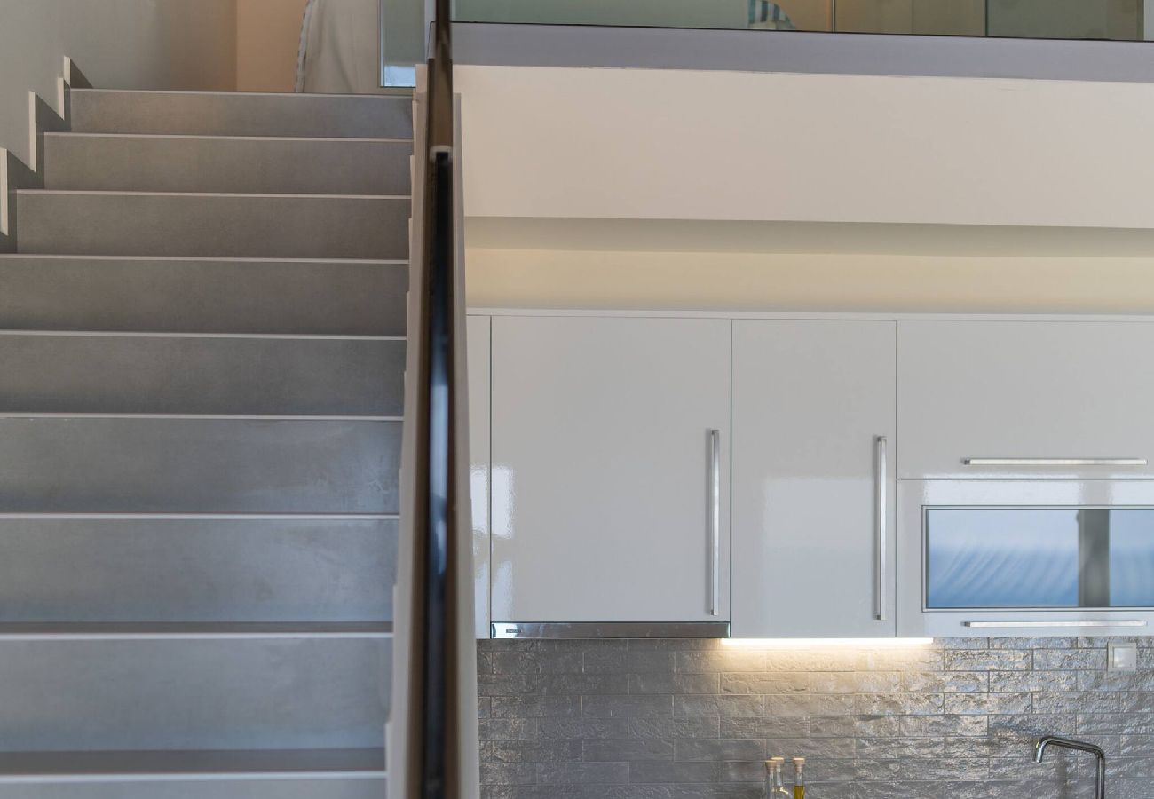 House in Panormo - Philip Suite, Seaside Escape