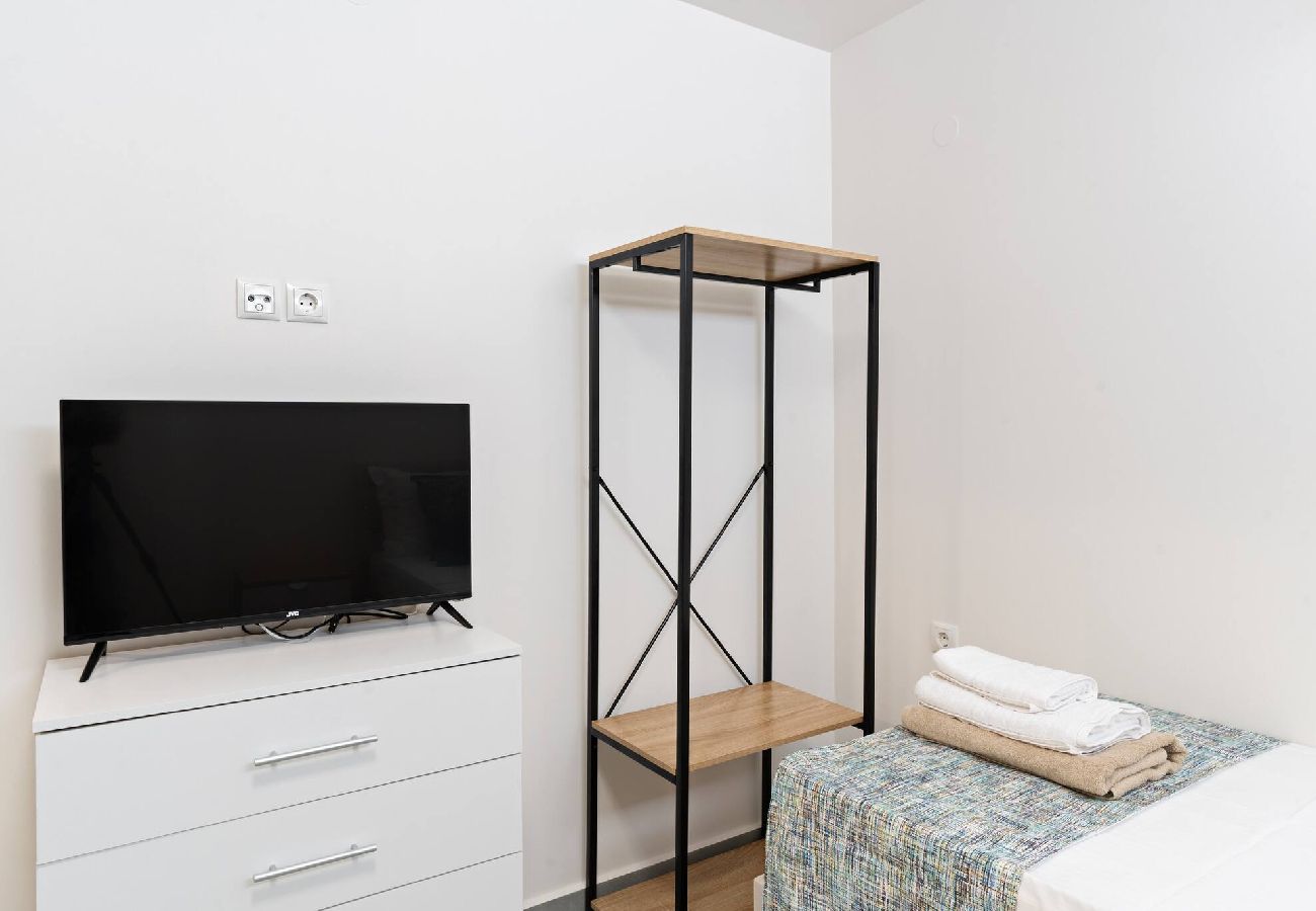 House in Panormo - Philip Suite, Seaside Escape