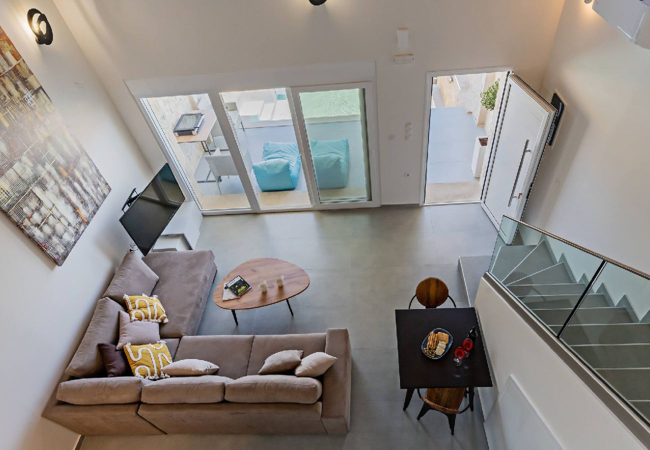 House in Panormo - Philip Suite, Seaside Escape