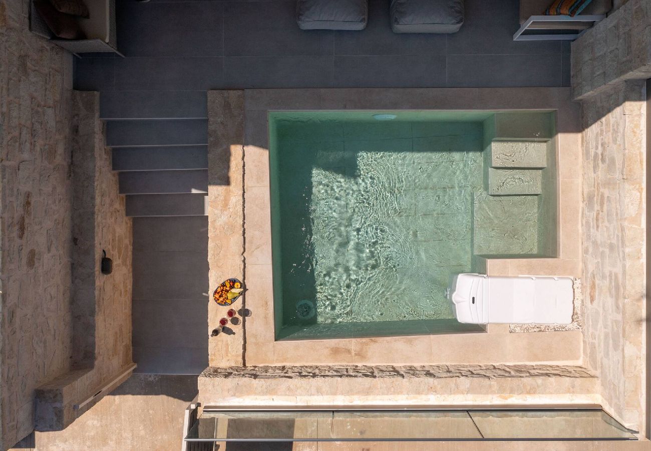 House in Panormo - Aura Suite, Coastline Getaway