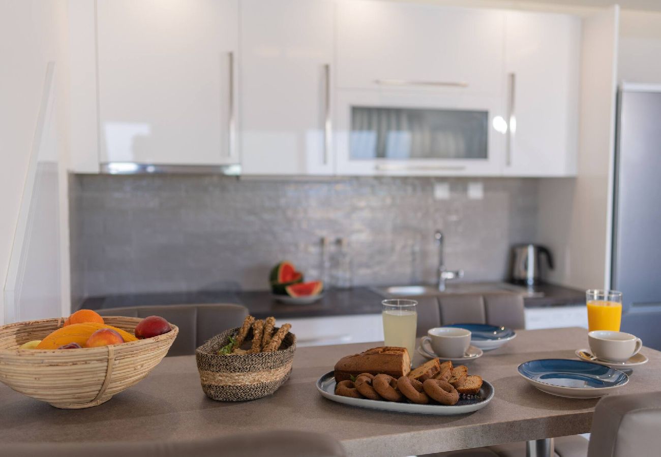 House in Panormo - Aura Suite, Coastline Getaway