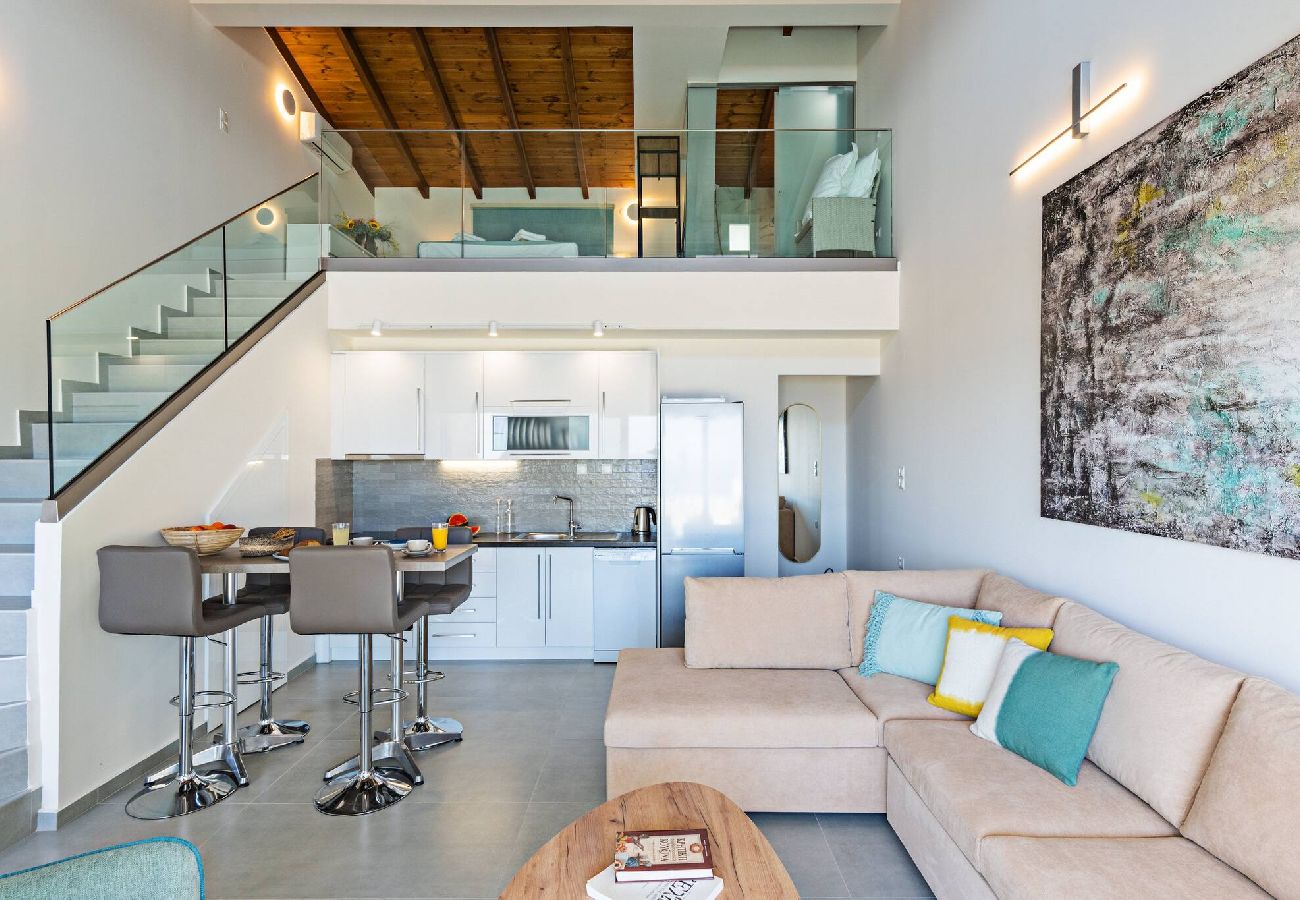 House in Panormo - Aura Suite, Coastline Getaway