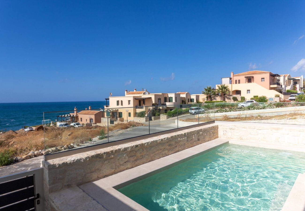 House in Panormo - Lucia Seafront Suite