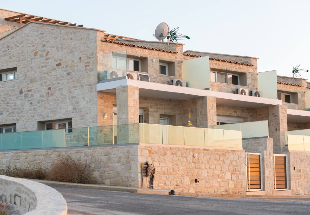 House in Panormo - Lucia Seafront Suite