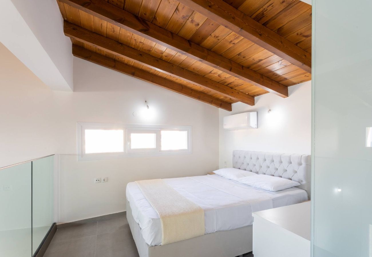 House in Panormo - Lucia Seafront Suite