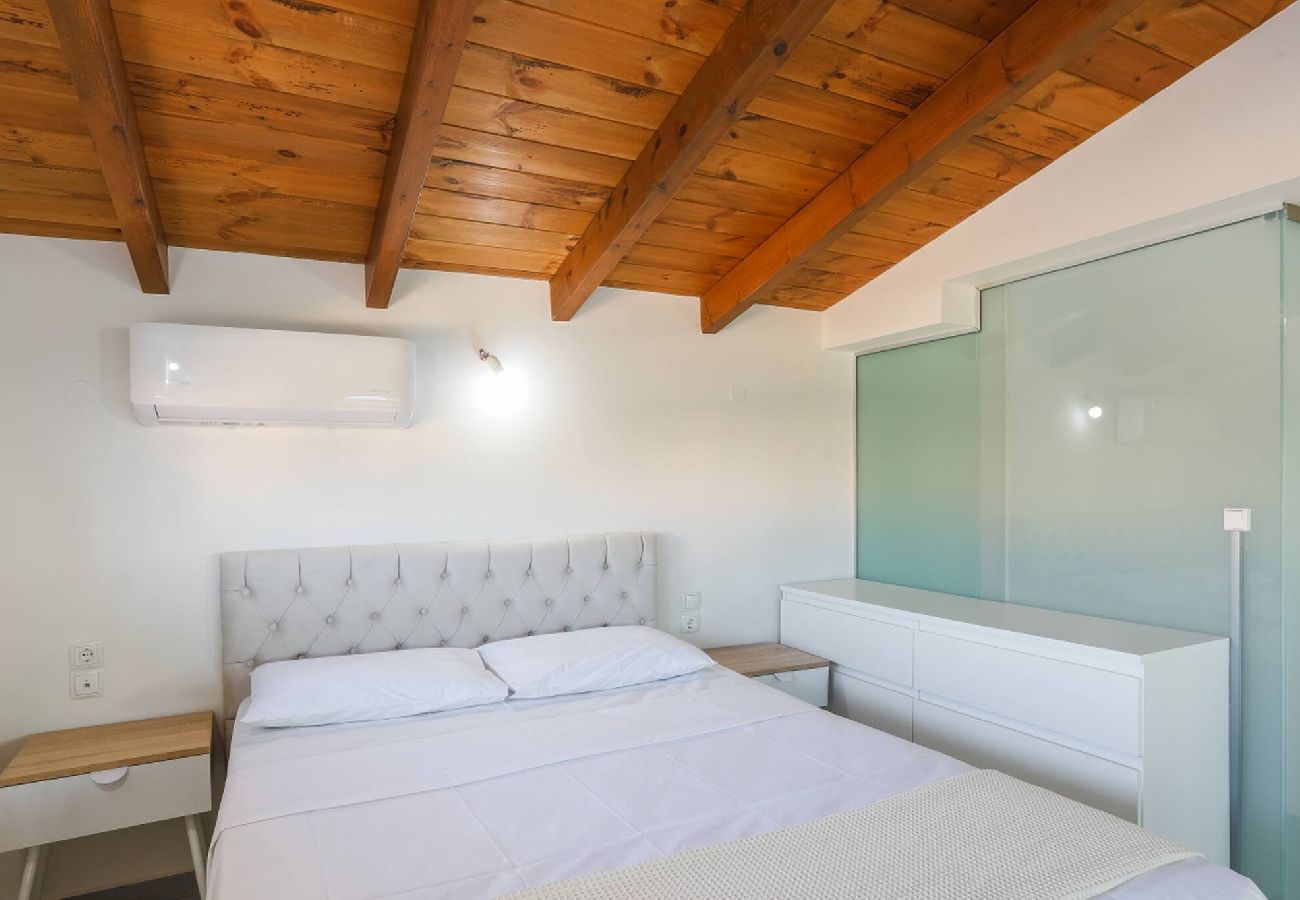 House in Panormo - Lucia Seafront Suite