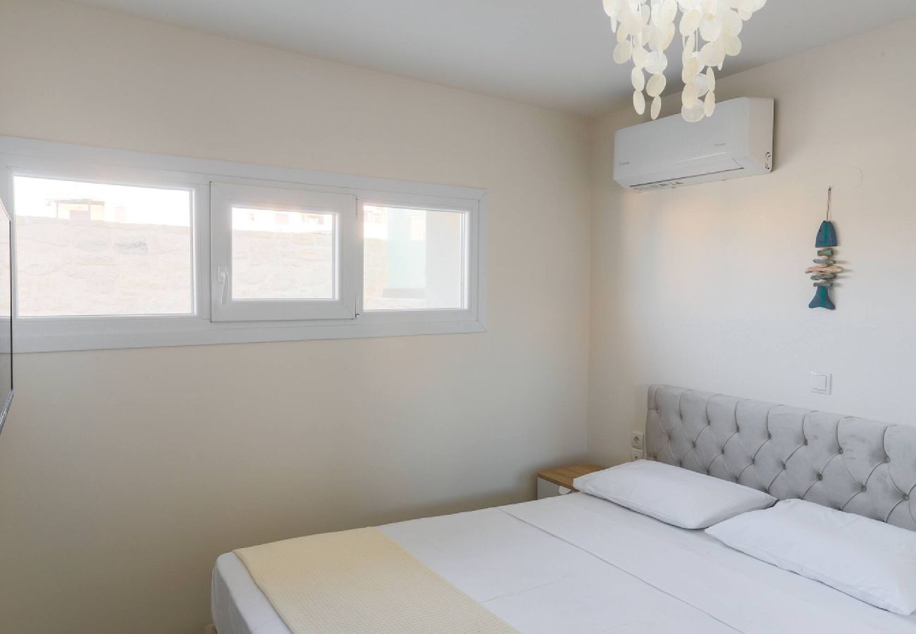 House in Panormo - Lucia Seafront Suite